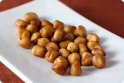 How to Skin Hazelnuts