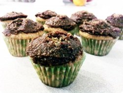 Banana Cupcakes with Chocolate-Peanut Butter Ganache Icing Banana Cupcakes with Chocolate-Peanut Butter Ganache Icing